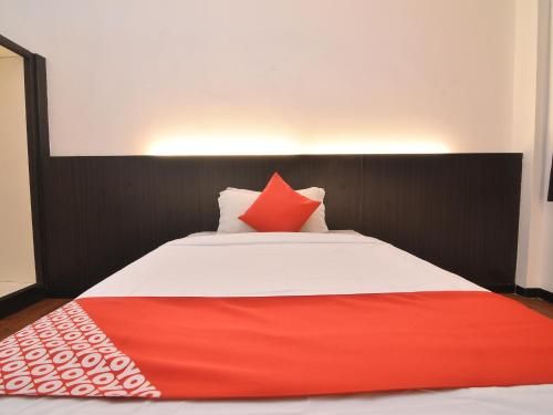OYO 43960 Laksamana Executive & Boutique Hotel