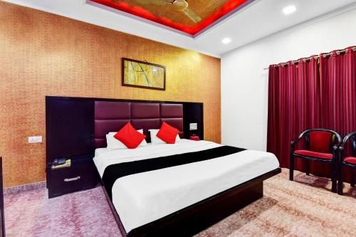 Capital O 81688 Hotel Rawat