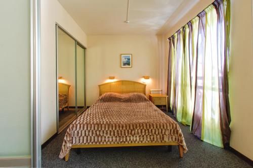 Country Club Neftyanik