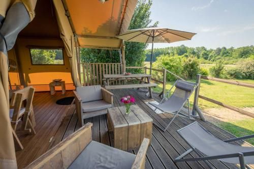 Outdoor Pictures 23
