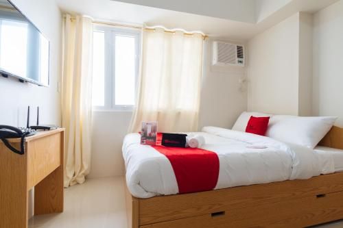 RedDoorz Plus @ Silk Residences Sta. Mesa Monthly Stay