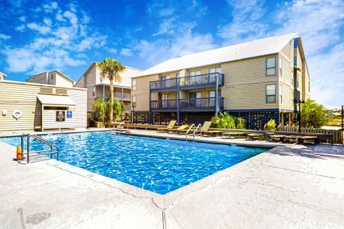 Cotton Bayou 2H by Meyer Vacation Rentals