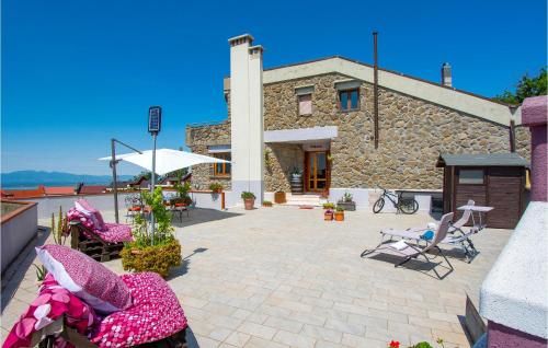 Amazing apartment in Lamporecchio with 2 Bedrooms and WiFi