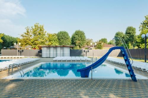 Outdoor Pictures 24