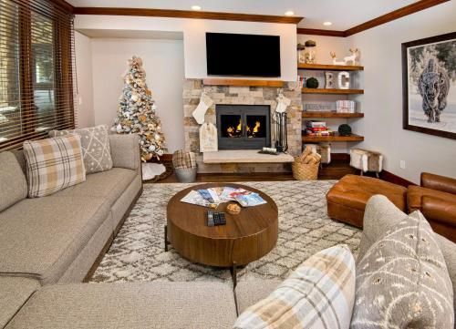 96 Highlands Slopeside #210, Beaver Creek