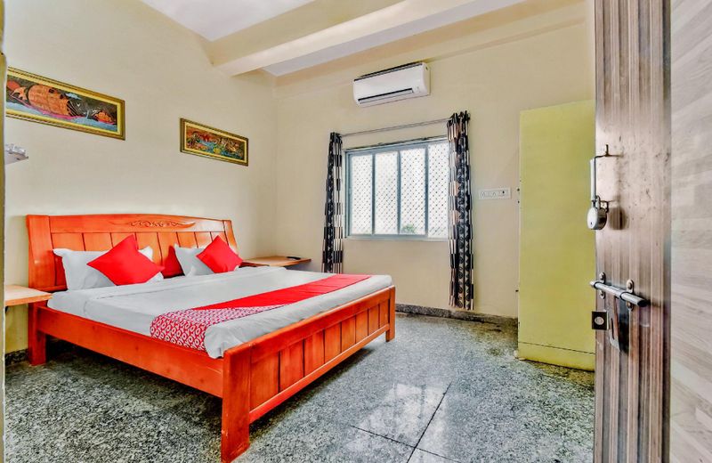 OYO 48594 Tirupati Guest House