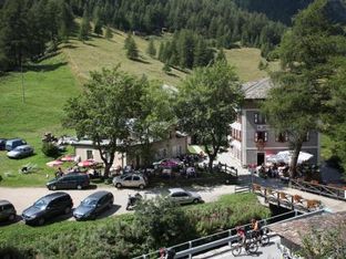 Hotel Image 1