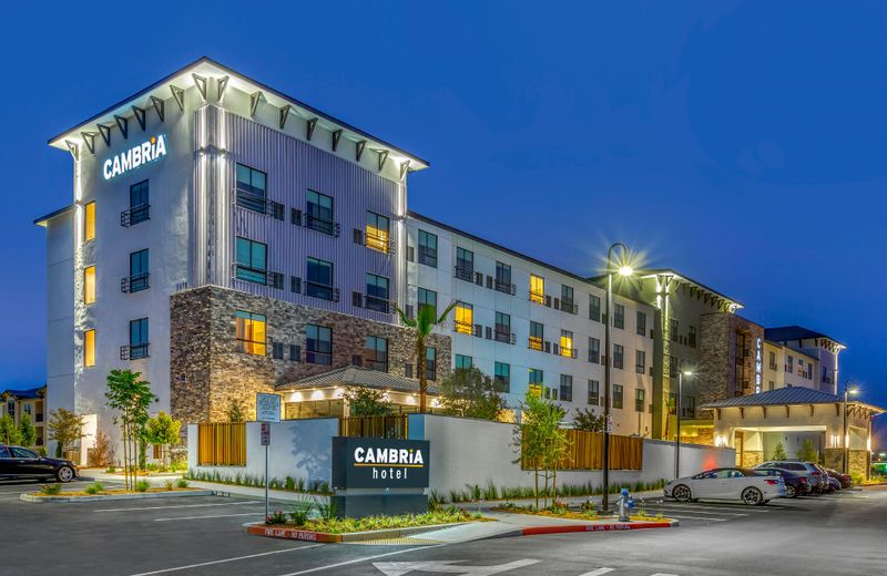 Cambria Hotel Sonoma Wine Country