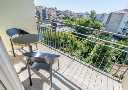 Oporto Collection Rosario- Luxury Suites
