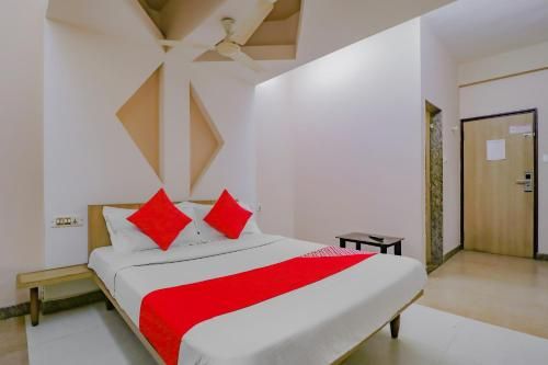 OYO Flagship 78939 Shambhavi Residency