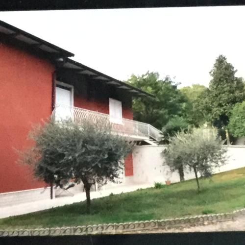 Pace, Luminosita e comodita a due passi dal Garda
