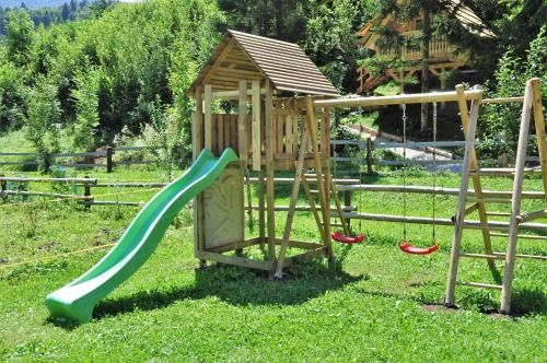 Outdoor Pictures 24
