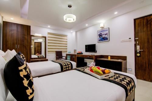 Collection O 76967 Bhagini Residency