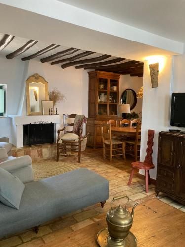 Villa with 8 bedrooms in Montilla with private pool and WiFi