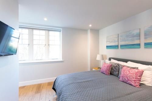 Hampden Apartments - The Anne
