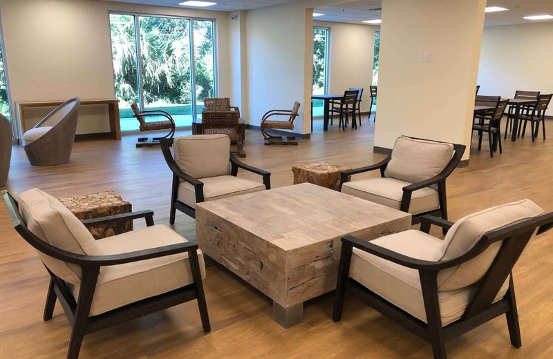 Travelodge by Wyndham Panama City Beach / Beachfront