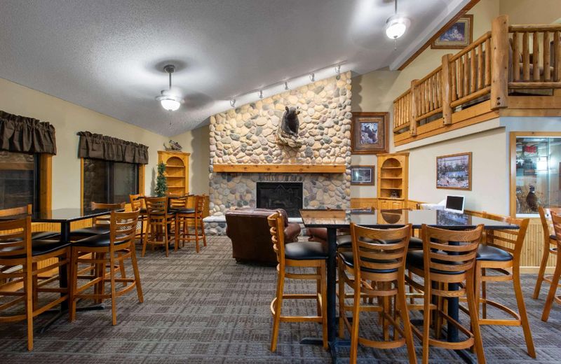 Cobblestone Hotel & Suites - Ladysmith