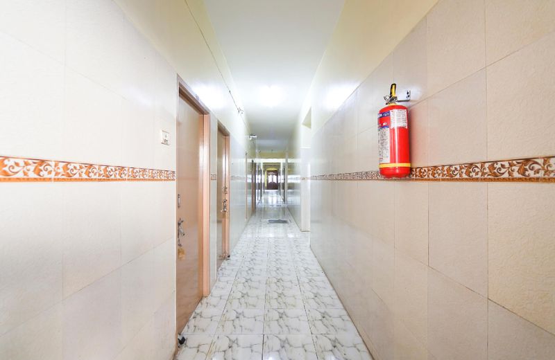 OYO 60407 Ramachandra Residency