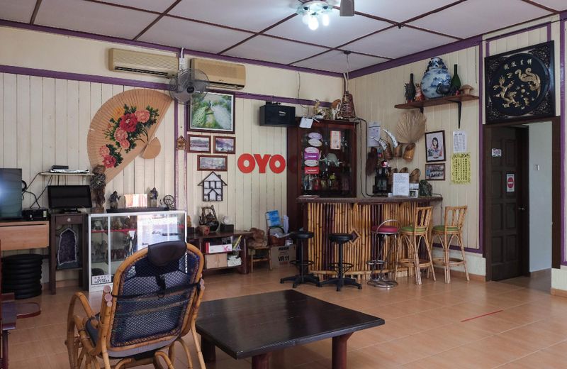 OYO 89928 Acf Guest House