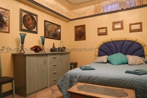 Golden Memories Holiday Home