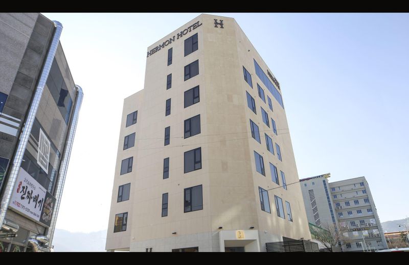 HERMON HOTEL