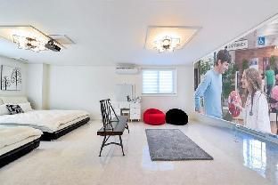 Gyeongju Sea Road Pension [outdoor spa & pool]