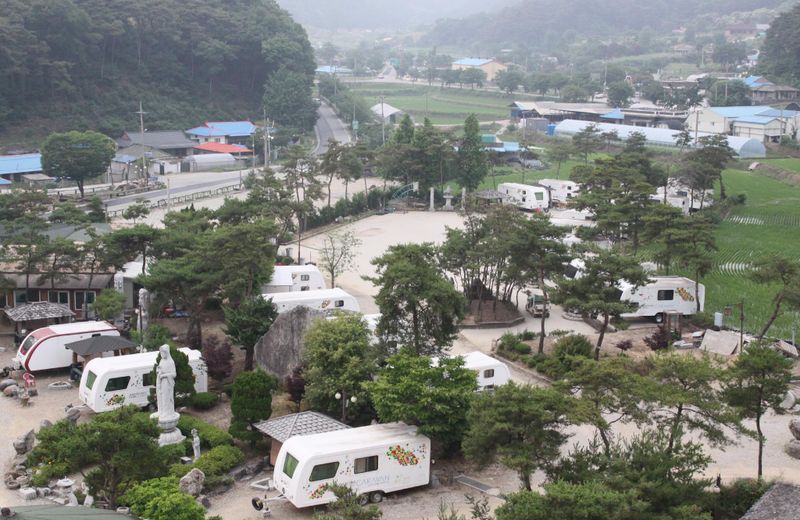 Gongju Jangseung Maeul Pension