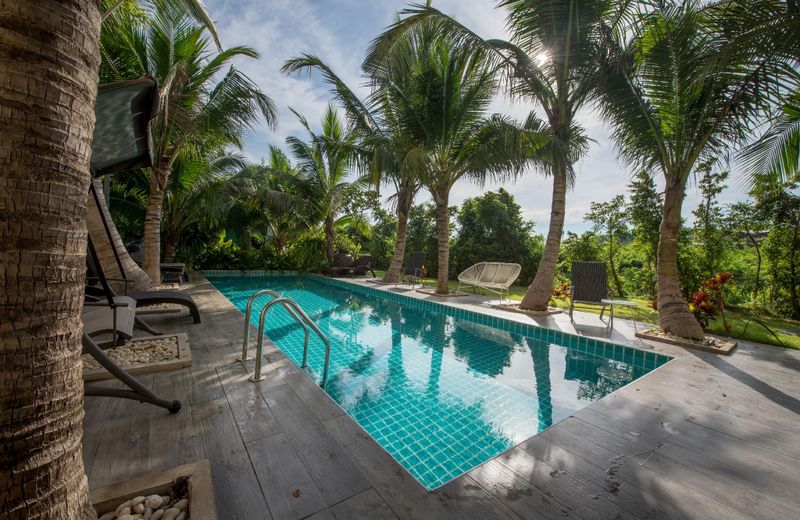 Porestva Hotel Sriracha