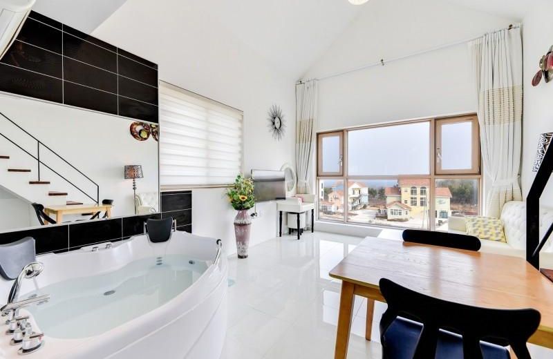 Gangneung Gyeongpo C&View Pension (Ocean View, Spa rooms)