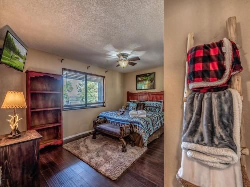 Hummingbird Oasis, 3 Bedroom, 3 Baths, Hot Tub, Sleeps 6, AC, TV's