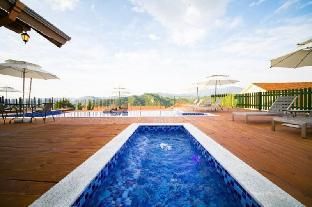 Sancheong Damga Pool Villa