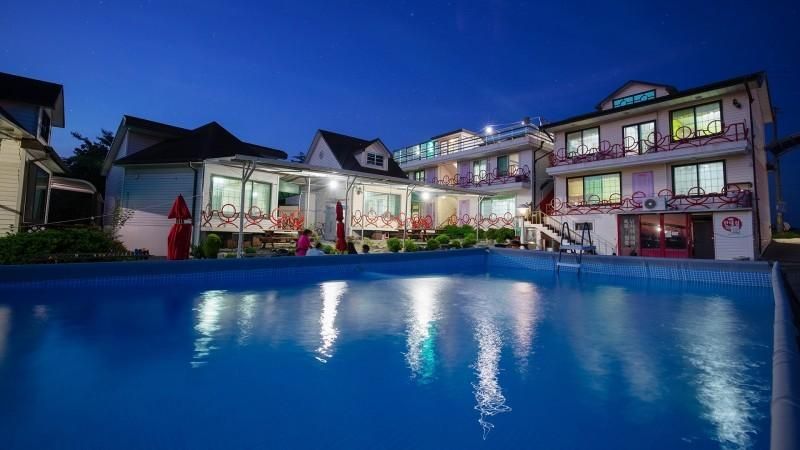 Taean Red Pension