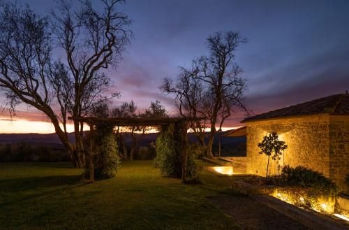 Outdoor Pictures 24