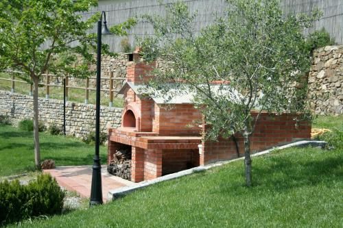Outdoor Pictures 24