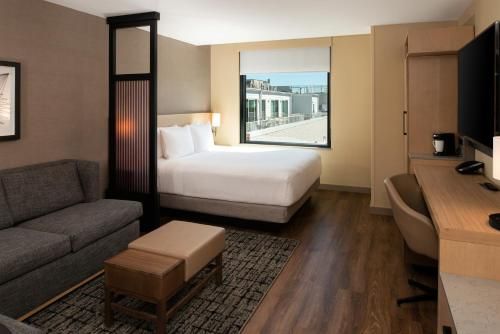 Hyatt Place Chicago Wicker Park - BRAND NEW