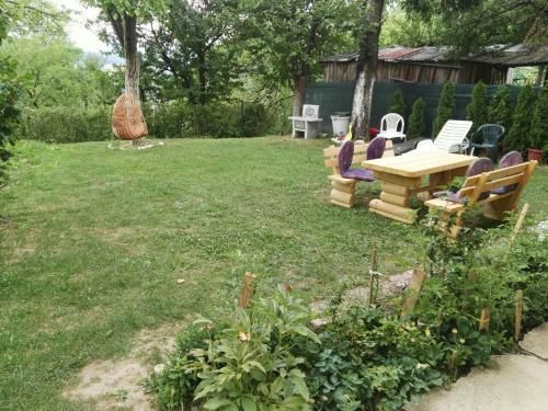 Outdoor Pictures 1