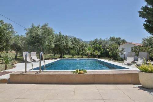 Villa Anna (by Vacation Service)