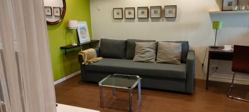 STUDIO 7