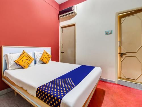 SPOT ON 75259 Hotel Lakshmi Saraswathy