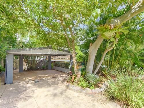 Sunshine Beach House 14 Depper Street