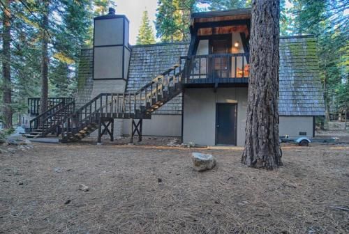 Agate Bay Chalet (Cabin)