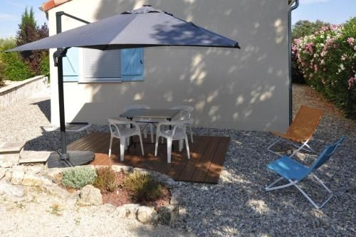 holiday home, Arpaillargues-et-Aureillac