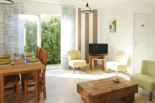 holiday home, Arpaillargues-et-Aureillac