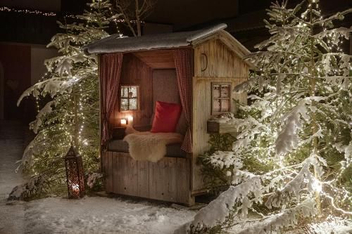 Outdoor Pictures 5
