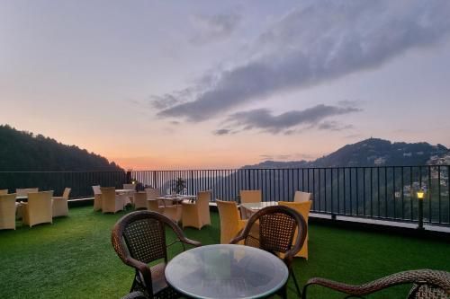 Outdoor Pictures 24