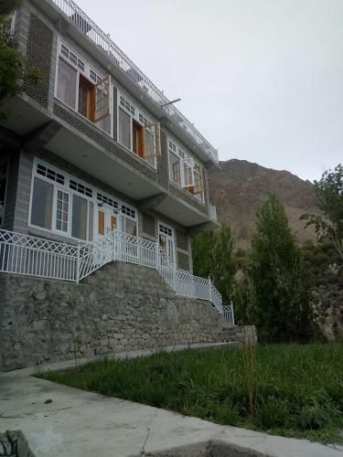 Hunza Holiday Inn