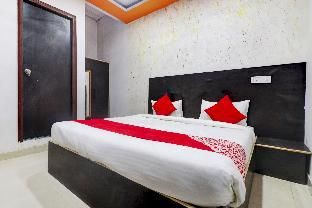 Vaccinated Staff - OYO 76841 Hotel Happy Stay
