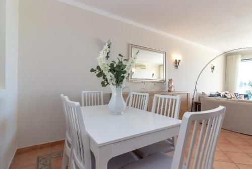 Front line townhouse n 9 in Ferragudo sea views