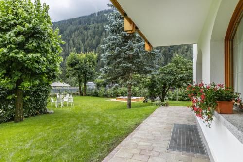 Outdoor Pictures 20