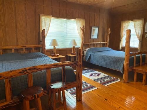 West 1077 Guest Ranch